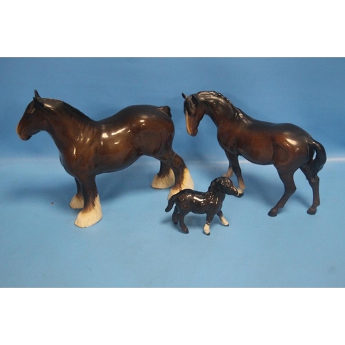 271 - A BESWICK SHIRE HORSE TOGETHER WITH A BESWICK HORSE AND AND FOALCondition Report:SHIRE HORSE HAS HAD... 