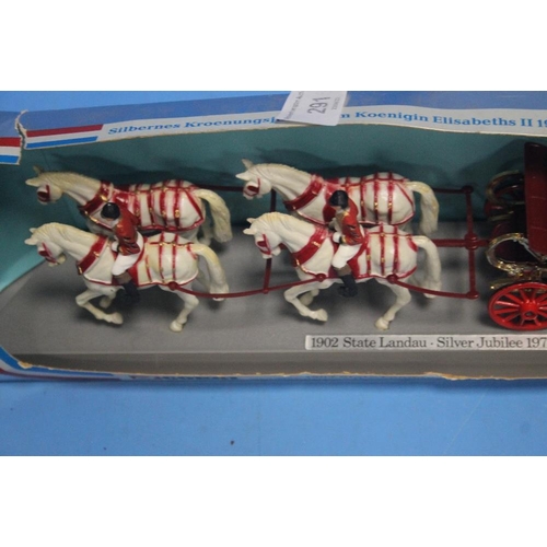 291 - A BOXED CORGI 1902 STATE LANDAU SILVER JUBILEE HORSES AND CARRIAGE