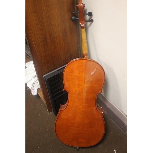 426 - A CELLO NO BOW A/F