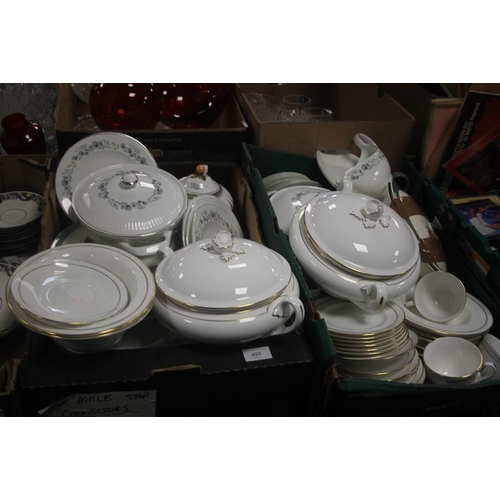 496 - A TRAY OF ROYAL WORCESTER DINNER WARE TOGETHER WITH OTHER CHINA (TRAYS NOT INCLUDED)