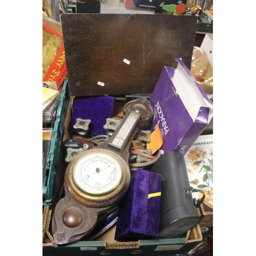 498 - A TRAY OF COLLECTIBLES TO INCLUDE BINOCULARS, BAROMETER ETC (TRAYS NOT INCLUDED)