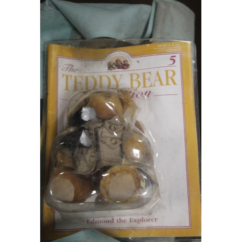 533 - A QUANTITY OF COLLECTORS TEDDY BEARS