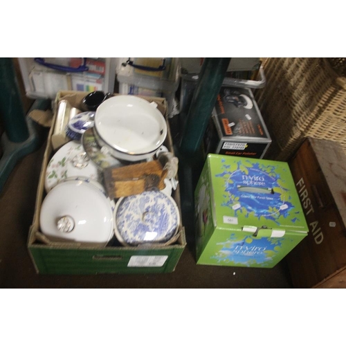 563 - A QUANTITY OF SUNDRIES AND CHINA TO INCLUDE A AIR PURIFIER, FIRST AID BOX ETC (TRAYS NOT INCLUDED)