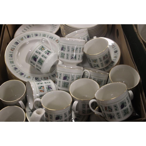 578 - A ROYALM DOULTON TAPESTRY PATTERN DINNER AND TEASET (TRAYS NOT INCLUDED)