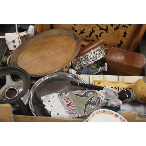 602 - FOUR TRAYS OF ASSORTED CERAMICS AND SUNDRIES (TRAYS NOT INCLUDED)