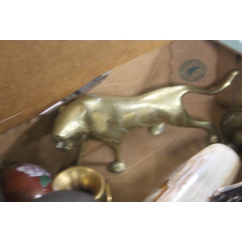 620 - A BOX OF ASSORTED METALWARE A BRASS FIGURE OF A PUMA