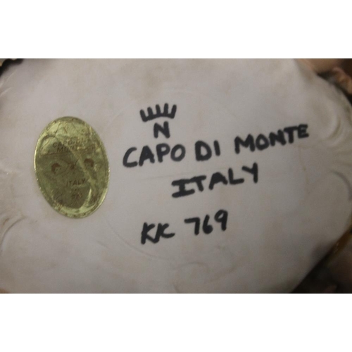 625 - A TRAY OF CERAMICS TO INCLUDE A CAPO DI-MONTE FIGURATIVE BOWL (TRAYS NOT INCLUDED)