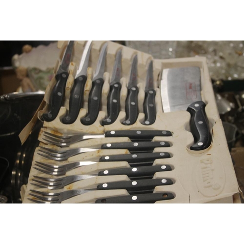 645 - A TRAY OF ASSORTED METALWARE TO INCLUDE A KNIFE SET