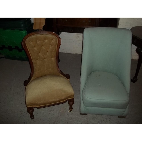 962 - A ANTIQUE BEDROOM CHAIR AND A VINTAGE ROCKING CHAIR