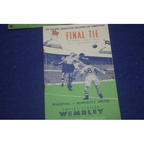 255 - A LEICESTER V WOLVERHAMPTON WANDERERS CUP FINAL PROGRAMME 1949 TOGETHER WITH AN ARSENAL V LIVERPOOL ... 