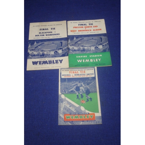 256 - A PRESTON NORTH END V WEST BROMWICH ALBION CUP FINAL PROGRAMME 1954 TOGETHER WITH AN ARSENAL V NEWCA... 