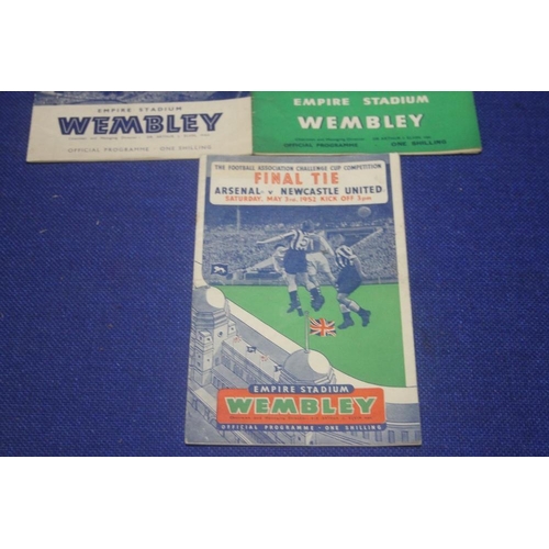 256 - A PRESTON NORTH END V WEST BROMWICH ALBION CUP FINAL PROGRAMME 1954 TOGETHER WITH AN ARSENAL V NEWCA... 