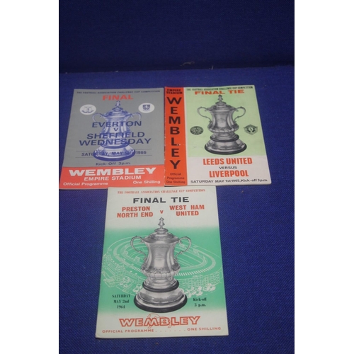 260 - A 1966 EVERTON V SHEFFIELD CUP FINAL PROGRAMME TOGETHER WITH A 1965 LEEDS V LIVERPOOL CUP FINAL PROG... 