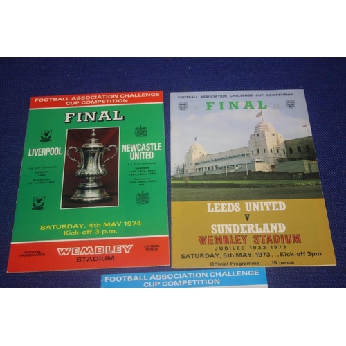 263 - A 1973 LEEDS UNITED V SUNDERLAND CUP FINAL PROGRAMME TOGETHER WITH A LIVERPOOL V NEWCASTLE 1974 CUP ... 