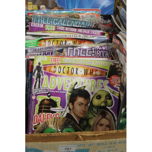 397 - TRAY OF DR WHO MAGAZINES TOGETHER WITH DR WHO RELATED ITEMS AND A TRAY OF EPHEMERA