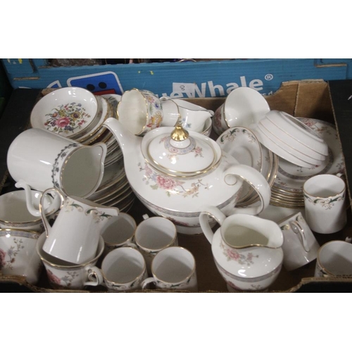 427 - TWO TRAYS OF CERAMICS AND GLASSWARE TO INCLUDE A PART ROYAL DOULTON TEA SET (TRAYS NOT INCLUDED)