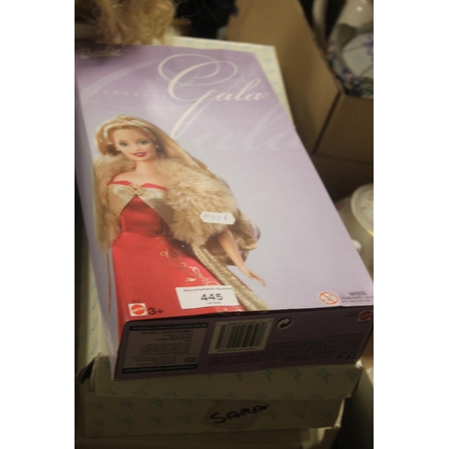 445 - A QUANTITY OF VINTAGE DOLLS TO INCLUDE A BOXED BARBIE GALA DOLL