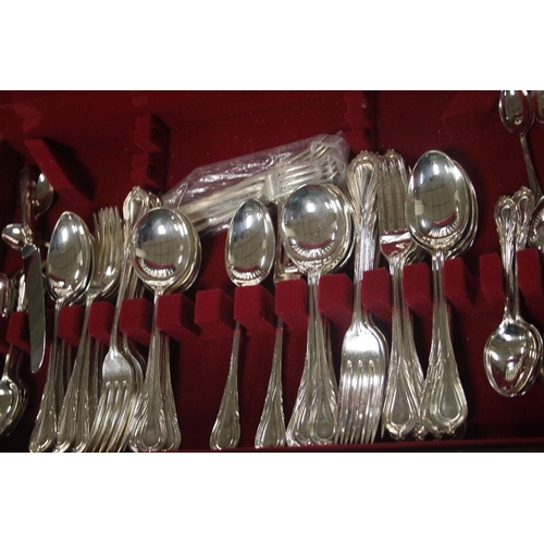 506 - A CANTEEN OF SILVER PLATED CUTLERY