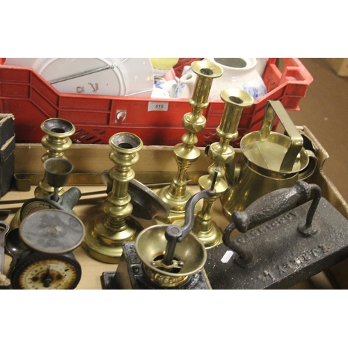 514 - A TRAY OF METALWARE TO INCLUDE A COFFEE GRINDER ETC