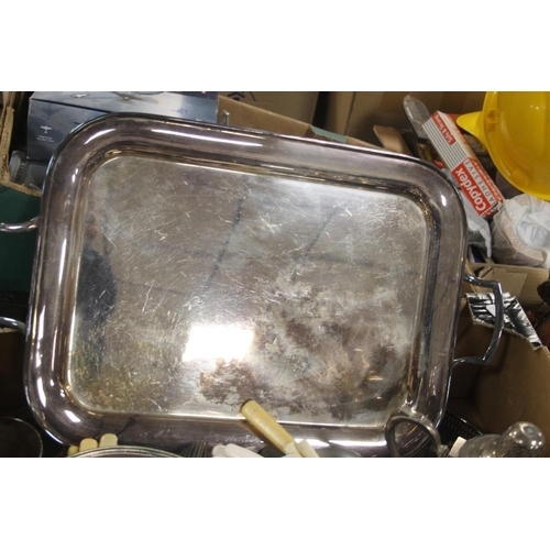 535 - A TRAY OF METALWARE TO INCLUDE A PLATED TRAY