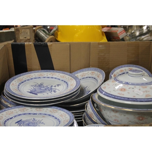 563 - THREE TRAYS CONTAINING LARGE CHINESE RICE PATTERN  QUANTITY DINNER AND TEA SET