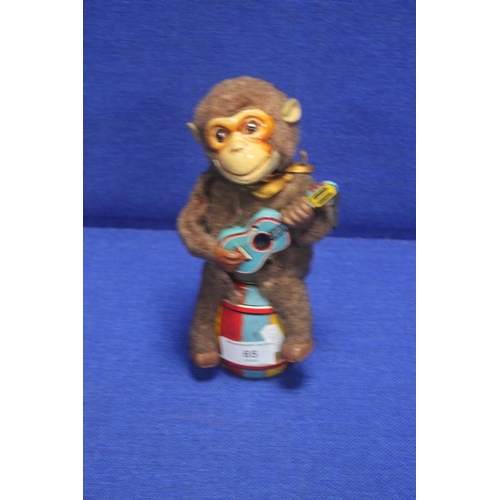 64 - A JAPANESE MUSICAL MONKEYConditionReport:APPEARS TO BE OPERATIONAL BUT WE CAN GIVE NO GUARANTEE AS T... 