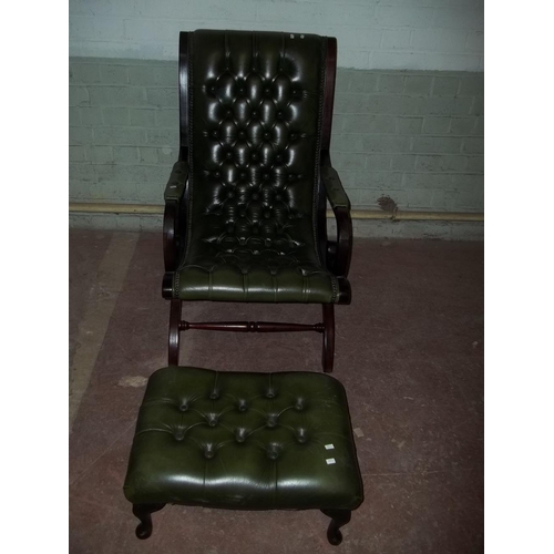 828 - A GREEN LEATHER CHESTERFIELD OCCASIONAL CHAIR AND FOOT STOOL