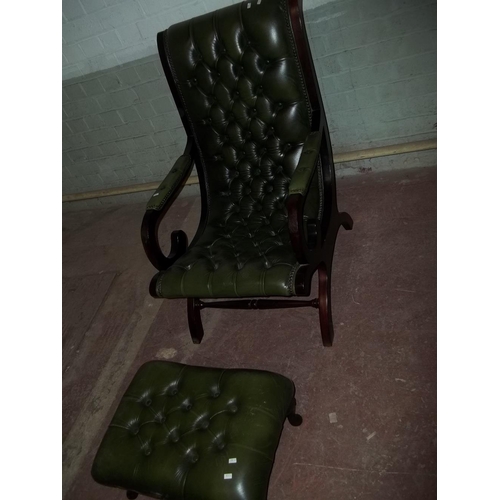 828 - A GREEN LEATHER CHESTERFIELD OCCASIONAL CHAIR AND FOOT STOOL