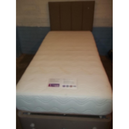 844 - A SINGLE ELECTRIC BED