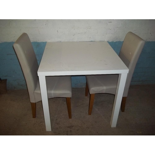 930 - A MODERN KITCHEN TABLE AND 2 FAUX LEATHER CHAIRS