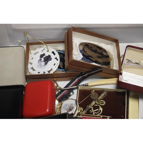 125 - A BOX OF ASSORTED COSTUME JEWELLERY ETC