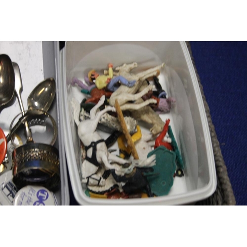 66 - A TRAY OF COLLECTABLES TO INCLUDE PLASTIC FIGURES, BADGES, SPOONS ETC