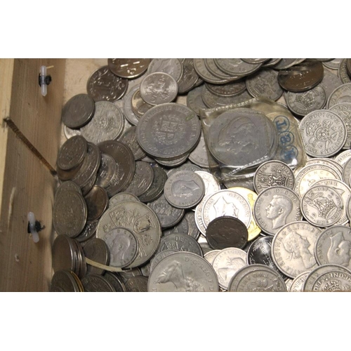 73 - A QUANTITY OF ASSORTED COINS