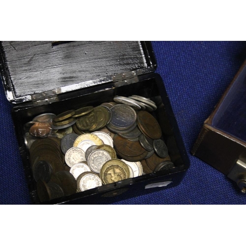 76 - A BOX OF COLLECTABLES TO INCLUDE COINS, STAMPS ETC