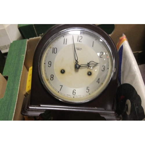 194 - A BOX OF COLLECTABLES TO INCLUDE A SMITHS BAKERLIKE MANTLE CLOCK