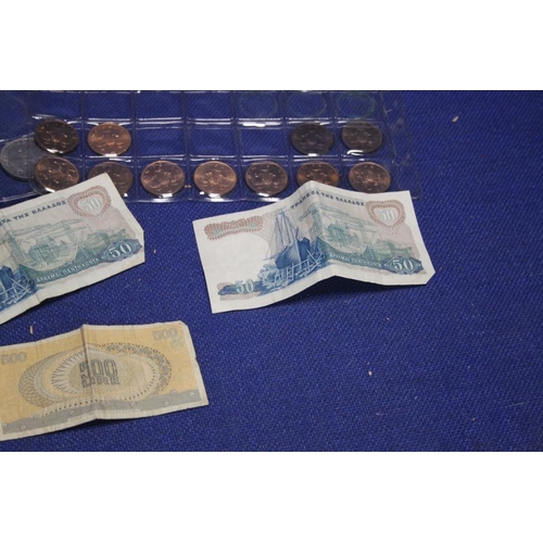 64 - A QUANTITY OF ASSORTED COINS AND BANK NOTES BRITISH AND WORLD