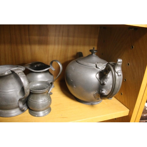 116 - A QUANTITY OF PEWTER AND A ANTIQUE STAND