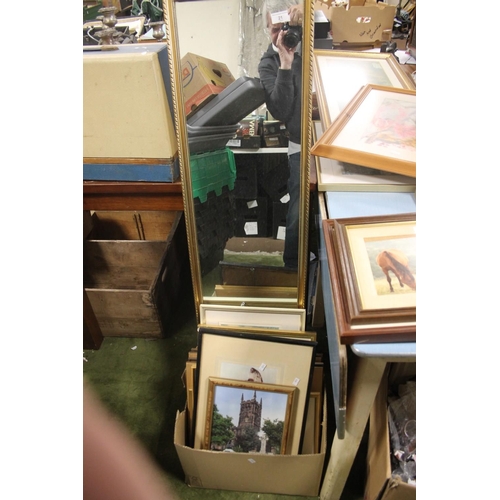 21 - A QUANTITY OF PICTURES PRINTS AND A MIRROR