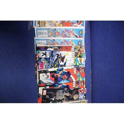 30 - A COLLECTION OF ASSORTED COMICS TO INCLUDE BATMAN