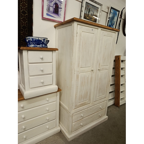 116 - Bedroom Suite (4'6