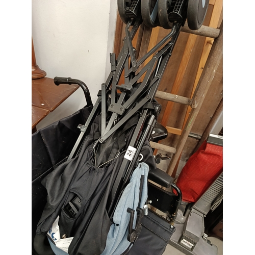 24 - Cuggi Blue push pram