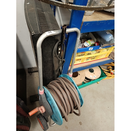 32 - Hose & Hose reel