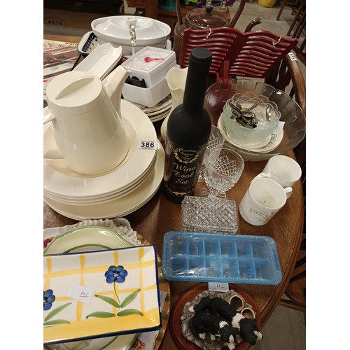 386 - Lot of Glassware & Kitchenware