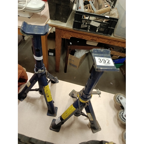 392 - Fire Grate & Axle Stands