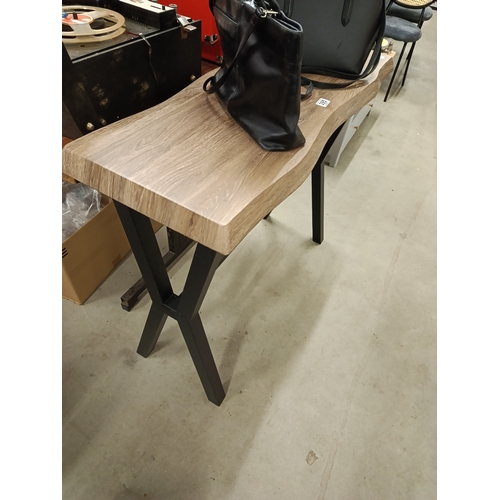 395 - Contemporary Hall Table