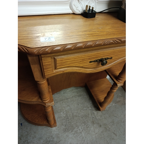 78 - Dressing table