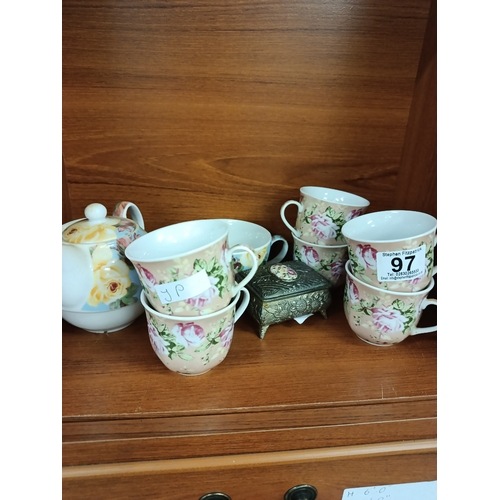 97 - Middle Shelf - Part Tea Set