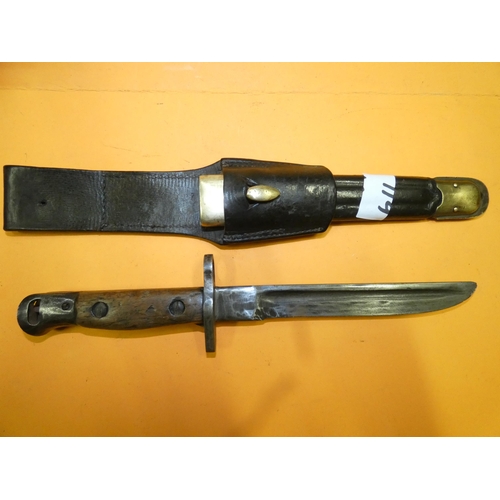 119 - W.W.1 KNIFE