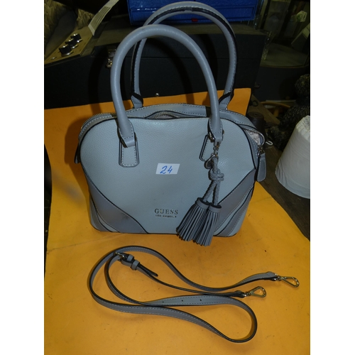 24 - NEW WOMEN'S BAG GUESS