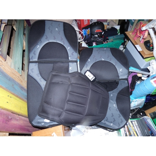 81 - FRONT PAIR SEATCOVERS HALFORDS